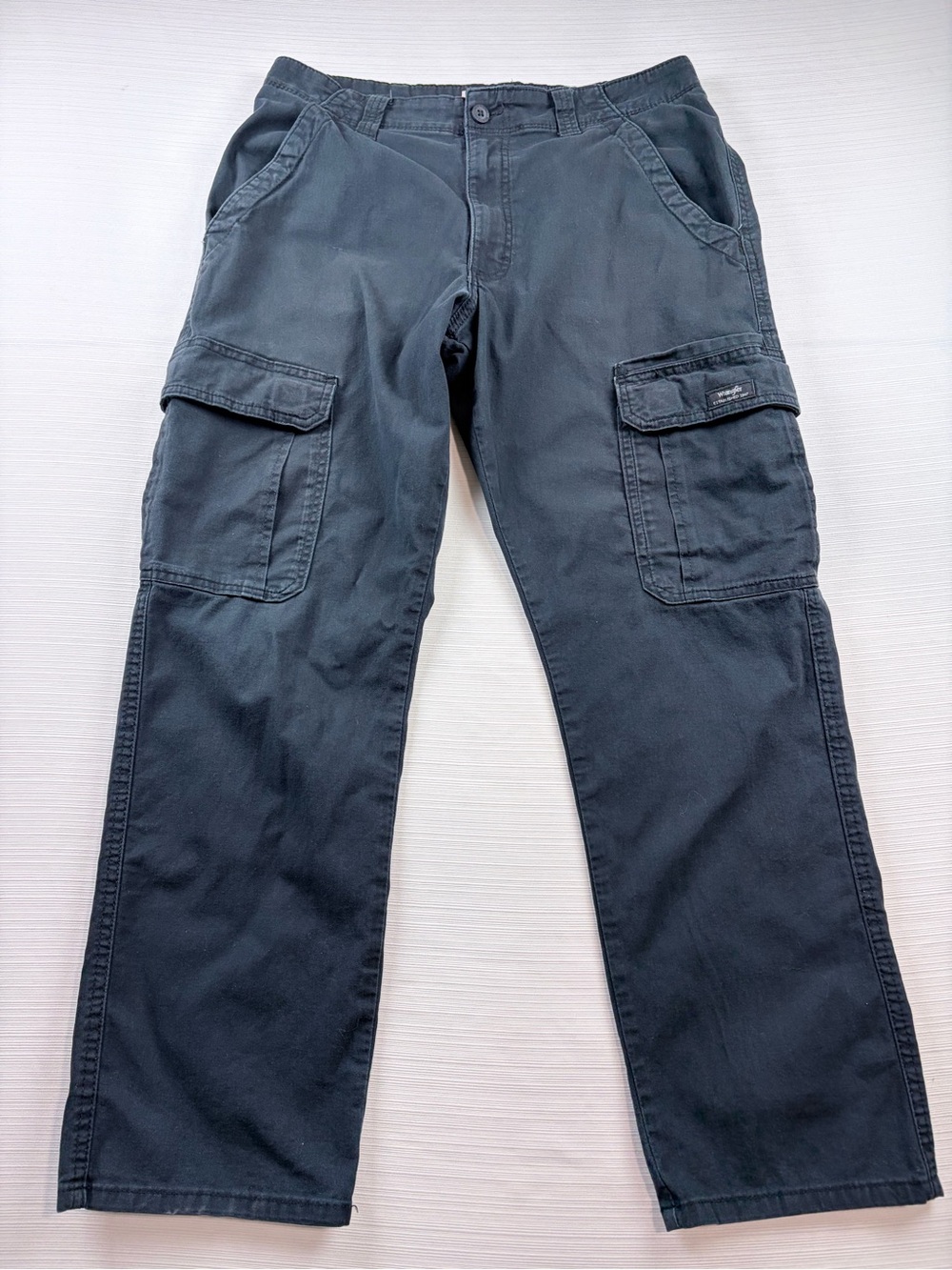 Wrangler Relax Fit Black Cargo Pants Size 34
